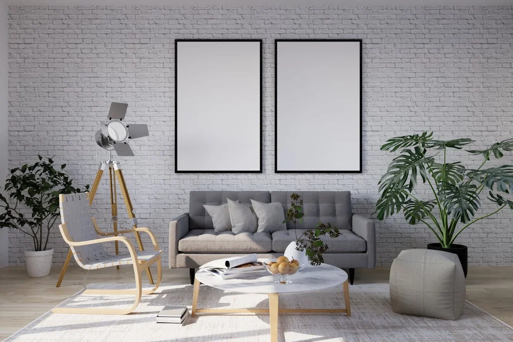 Wall-Hung WC with Soft-Close Seat